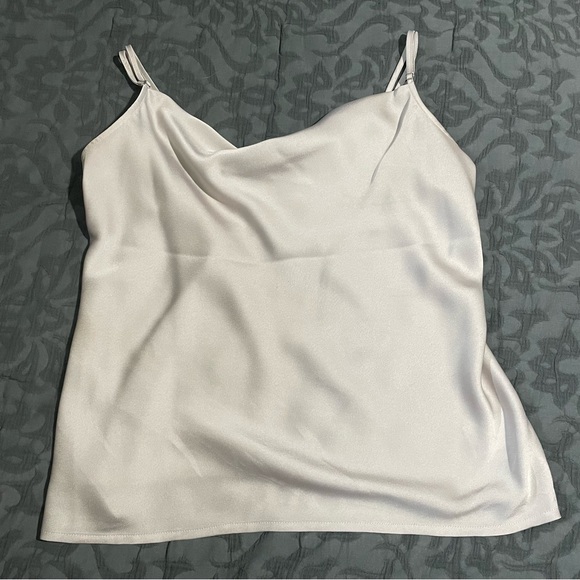 Like New Womans Express Silk Camisole - Picture 1 of 5